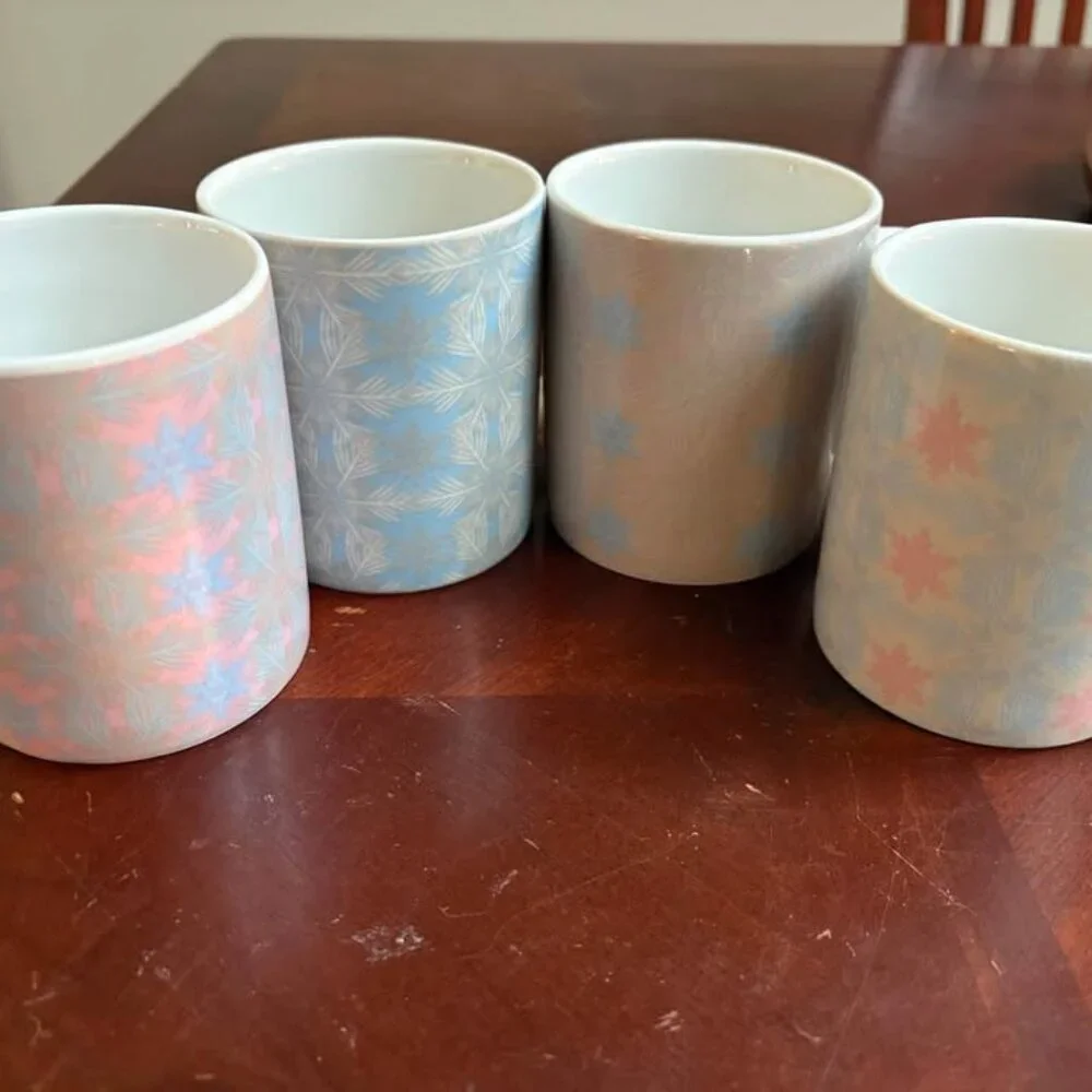 Avon Winter Soft Mug Gift Set 4 Pastel Snowflake Coffee Cups